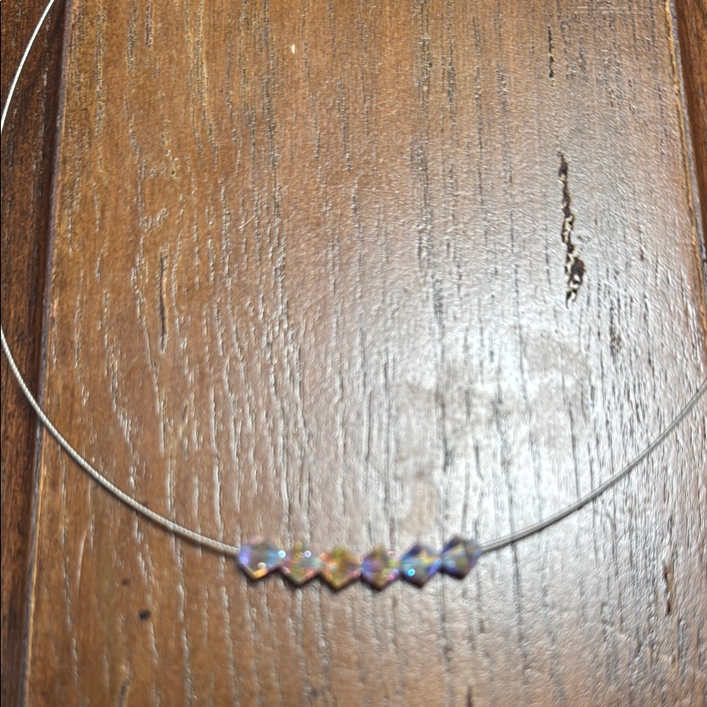 Feel Floating Necklace Sabika 2019